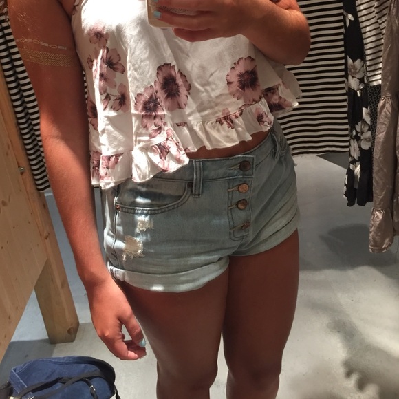 Forever 21 Pants - Forever 21 Light Wash Jean shorts